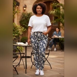 🌼 Seven7 Stretch Navy & White Floral Straight Leg Skinny Jeans 🌼